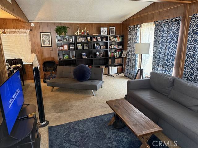 Corona, CA 92878,4901 Green River Road #98