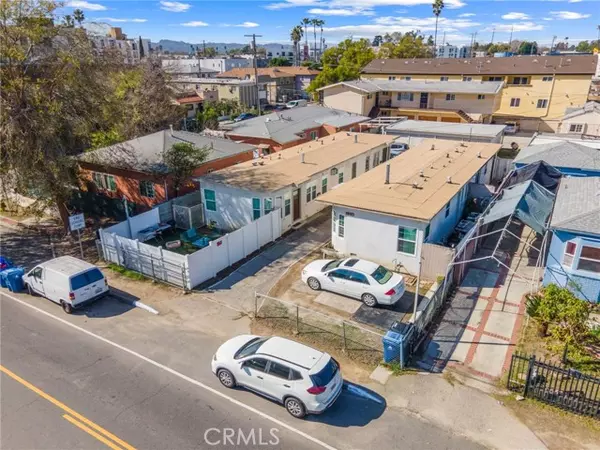 North Hollywood (los Angeles), CA 91601,5841 Tujunga Avenue