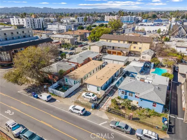 North Hollywood (los Angeles), CA 91601,5841 Tujunga Avenue