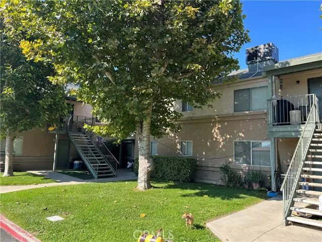 San Bernardino, CA 92407,4261 Cedar #10