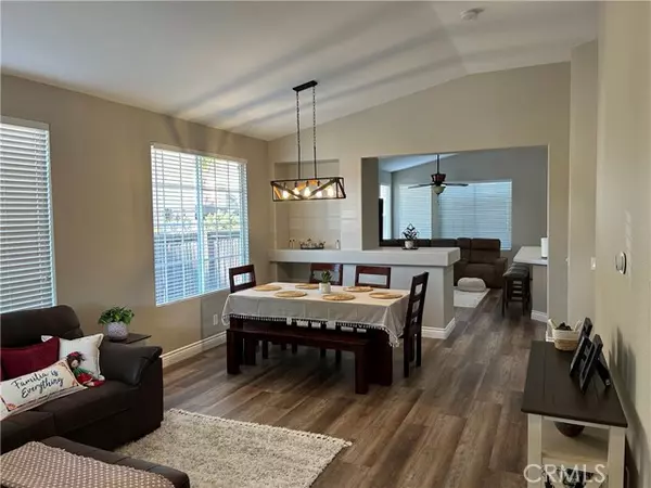 Corona, CA 92883,27298 Buffalo Trail