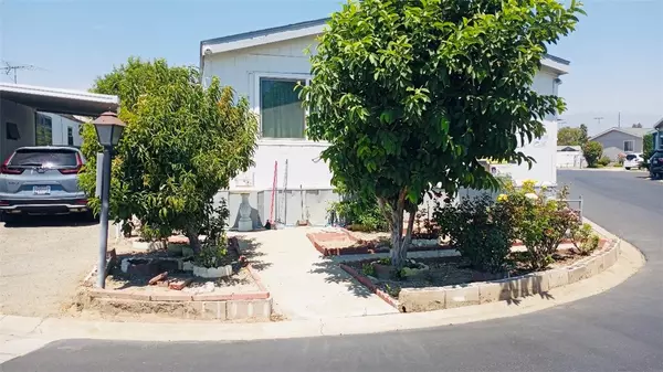 135 N Pepper Avenue #42, Rialto, CA 92376