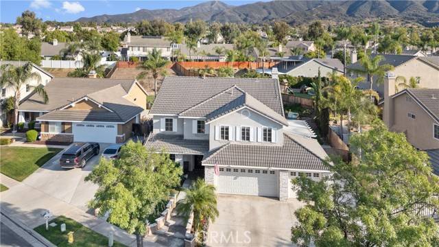 832 Carolina Circle, Corona, CA 92882