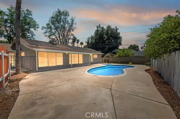 Riverside, CA 92506,2111 Elsinore Road