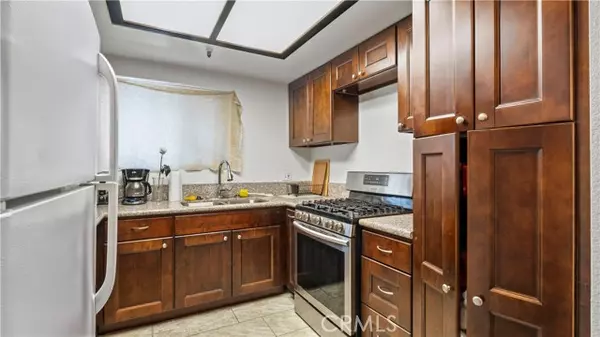 Huntington Park, CA 90255,6140 Rugby Avenue #324