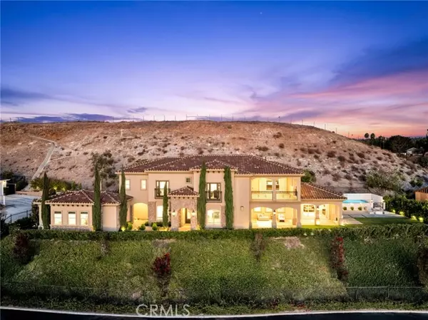 5662 Royal Ridge Court, Riverside, CA 92506