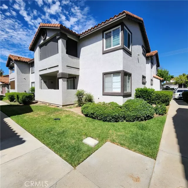 Lake Elsinore, CA 92530,16377 Lakeshore Drive #2F
