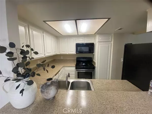 Riverside, CA 92507,600 Central Avenue #414