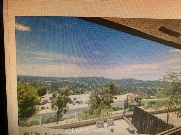 La Canada Flintridge, CA 91011,752 Galaxy Heights Drive