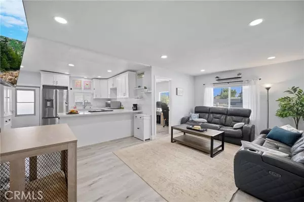 Perris, CA 92570,17086 Esperanza Drive