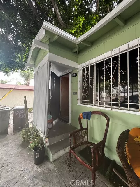 Los Angeles, CA 90065,552 Cypress Avenue