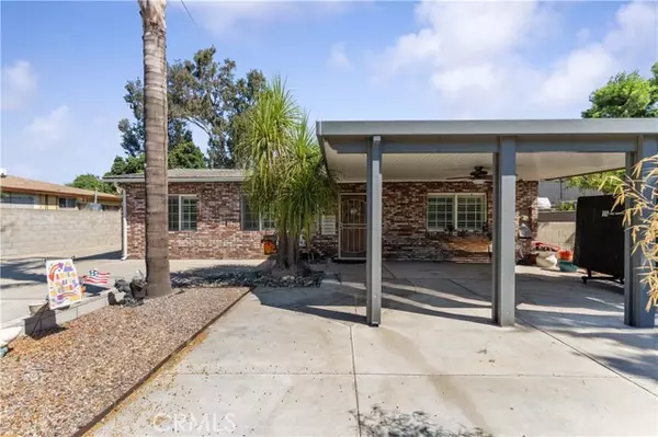 Fontana, CA 92335,14582 El Molino Street