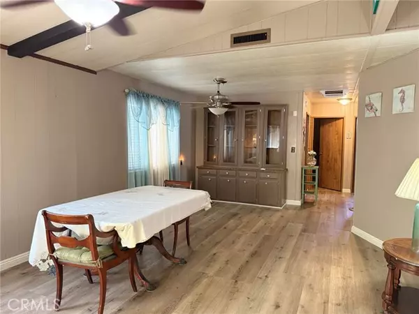 Covina, CA 91722,1045 N Azusa Ave #44