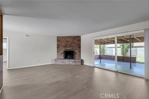 Riverside, CA 92504,5943 Grand Avenue