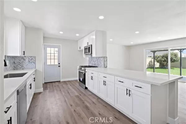 Buena Park, CA 90620,9694 Mount Barnard Drive
