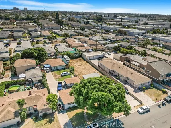 Huntington Beach, CA 92647,7802 Newman Avenue