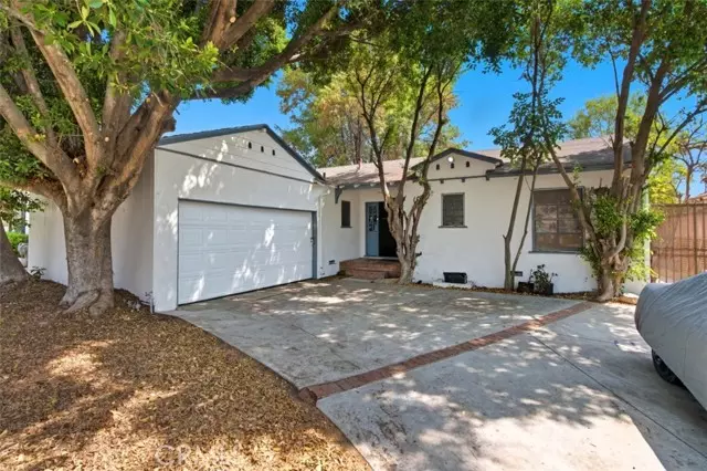 San Fernando, CA 91345,10022 burnet ave