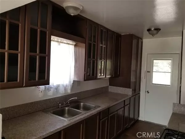 Riverside, CA 92509,5379 35th