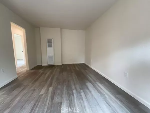 Riverside, CA 92503,3928 Everest