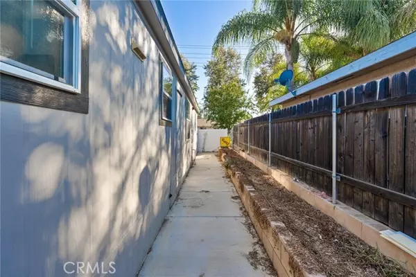 Lake Elsinore, CA 92530,401 W Pottery