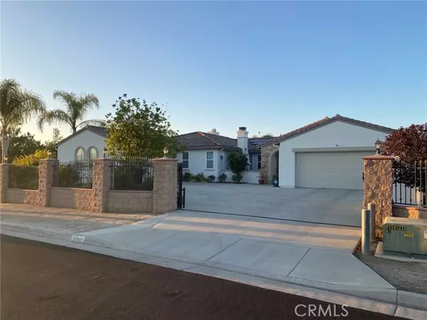 17842 Wildwood Creek Road, Riverside, CA 92504