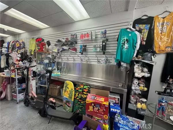 La Puente, CA 91731,10949 Main Street
