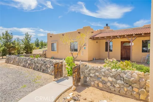 Phelan, CA 92371,5131 Cygnet Road #A-B