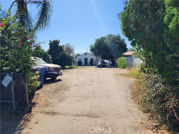 Riverside, CA 92503,5875 Picker