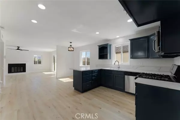 San Bernardino, CA 92407,4905 Village Green