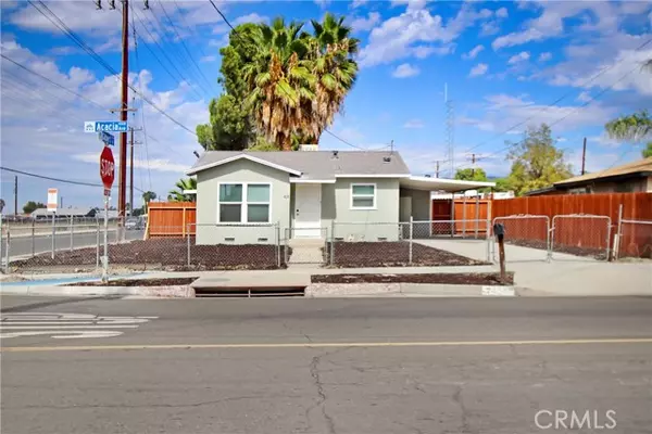 424 W Acacia Avenue, Hemet, CA 92543