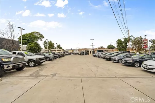 Bloomington, CA 92316,838 W Valley Boulevard