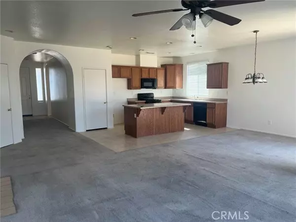 Victorville, CA 92392,13224 Dixon