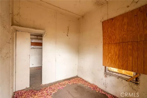 Riverside, CA 92507,957 Center Street