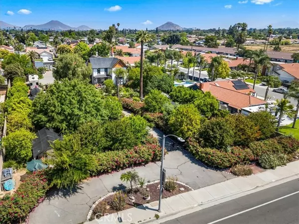 Riverside, CA 92504,5211 Central