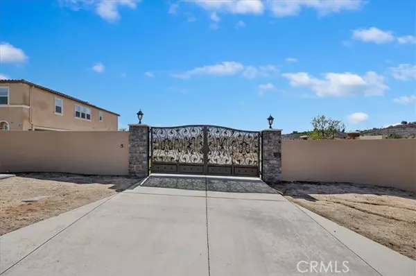 Riverside, CA 92504,16069 Ranchview Court