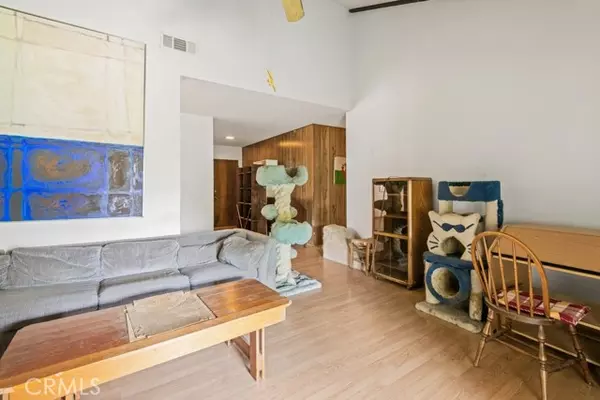 Redlands, CA 92373,521 Bond