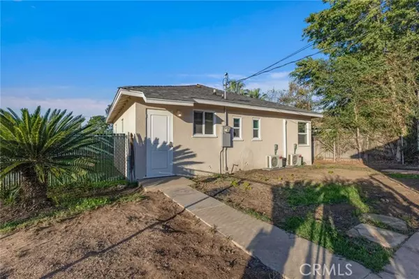 Corona, CA 92882,224 W Kendall
