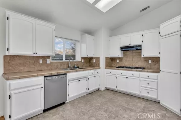 Hesperia, CA 92345,14486 Willow St