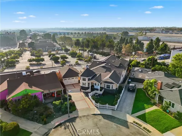 Los Angeles, CA 90066,12317 Navy Street