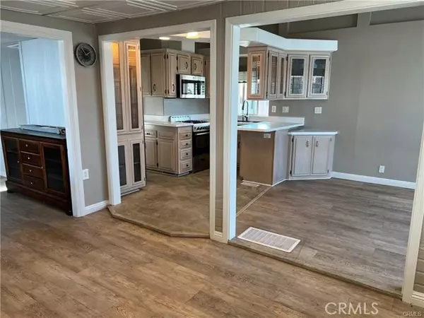 Hemet, CA 92545,1295 S Cawston #246