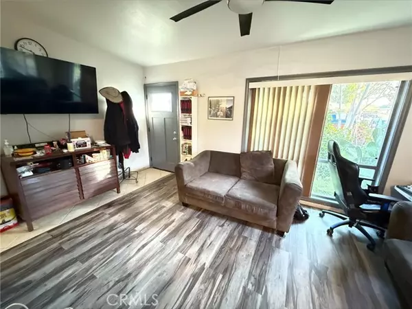 Norwalk, CA 90650,12157 Lowemont Street