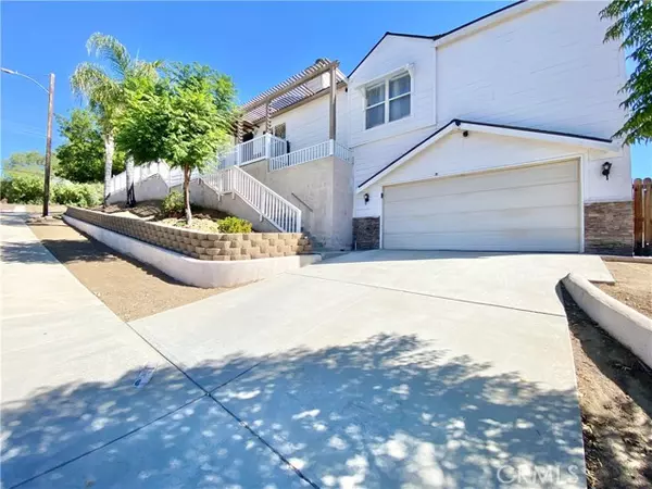 1212 W Pottery Street, Lake Elsinore, CA 92530