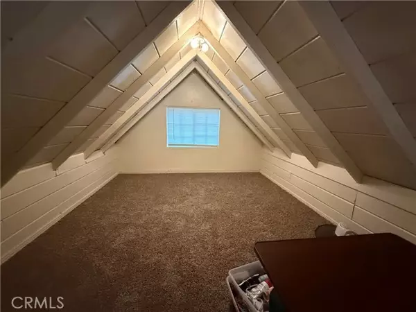 Crestline, CA 92325,369 Log Lane