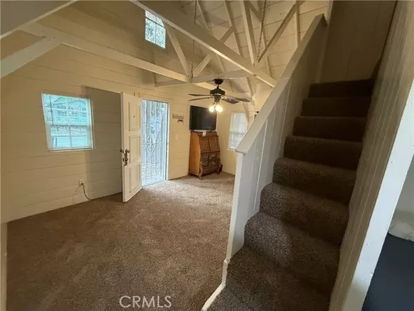 Crestline, CA 92325,369 Log Lane