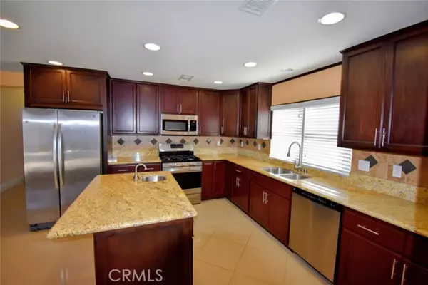 Santa Ana, CA 92701,622 S Parton