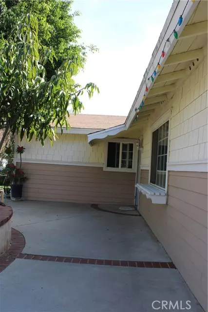Jurupa Valley, CA 92509,6392 Rustic