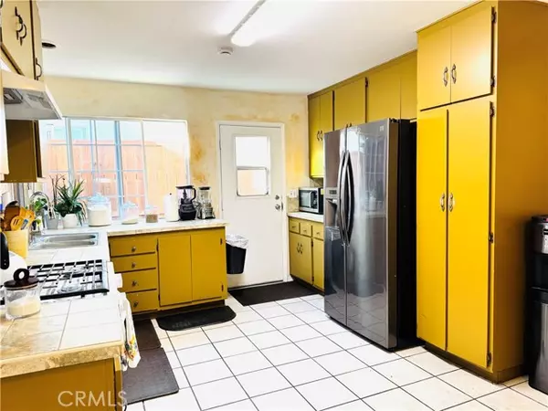 Jurupa Valley, CA 92509,5762 Sky Meadow