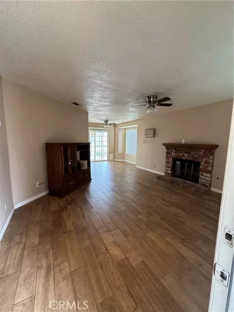 Hemet, CA 92544,43970 Moonlighting