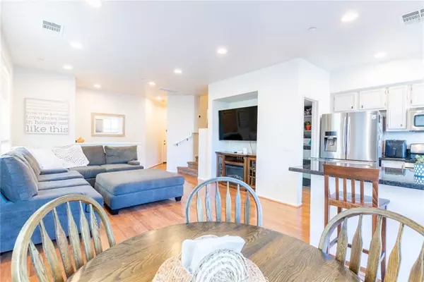 Murrieta, CA 92562,41704 Wild Iris #1