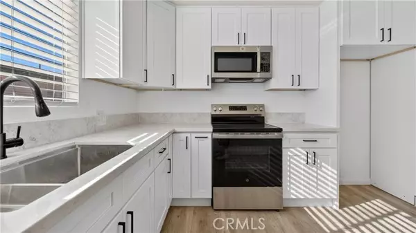 527 Cedar Avenue #2C, Long Beach, CA 90802